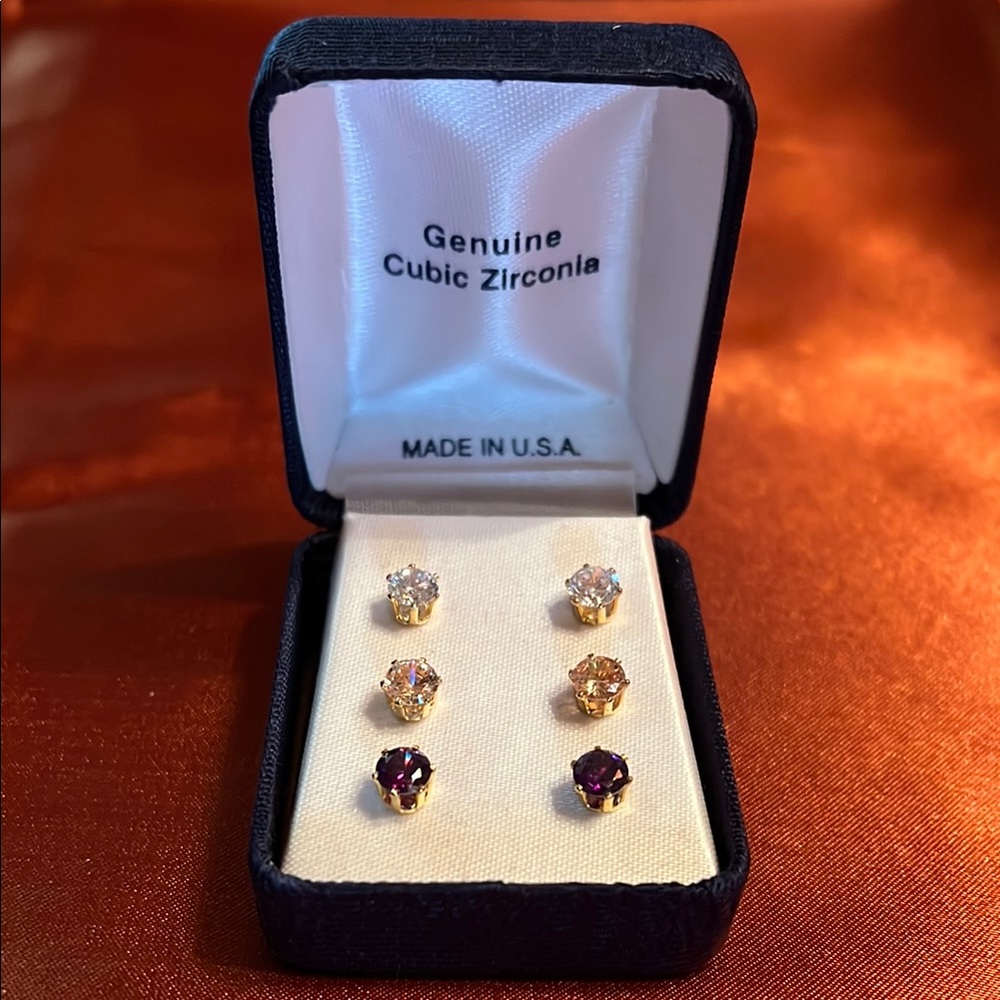 Elegant Cubic Zirconia Stud Earrings Set